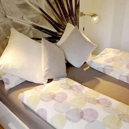 Stilvolle Wohnung Direkt In Der City Würzburg Exteriör bild