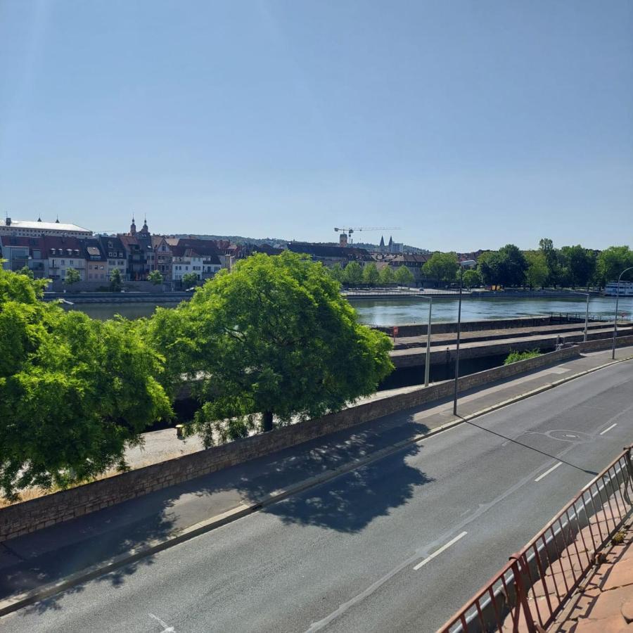 Stilvolle Wohnung Direkt In Der City Würzburg Exteriör bild
